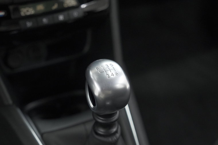 Vehicle Image 42