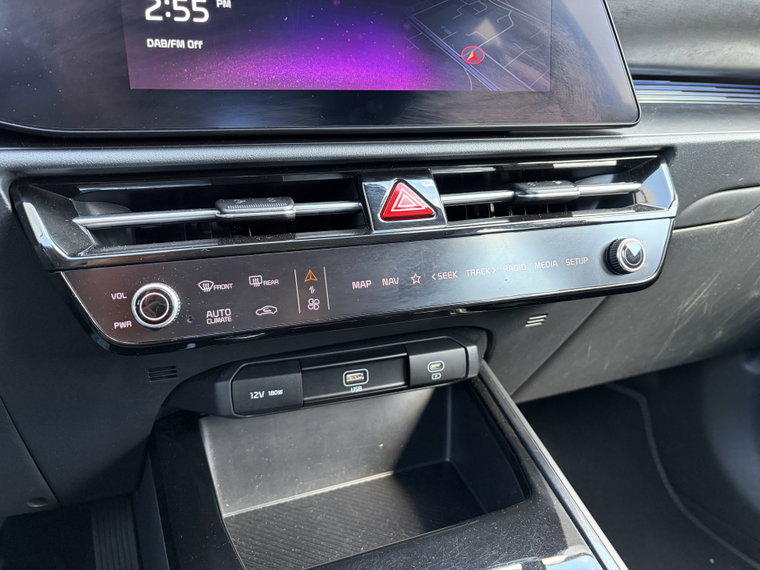 Vehicle Image 38