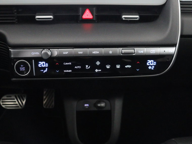 Vehicle Image 35