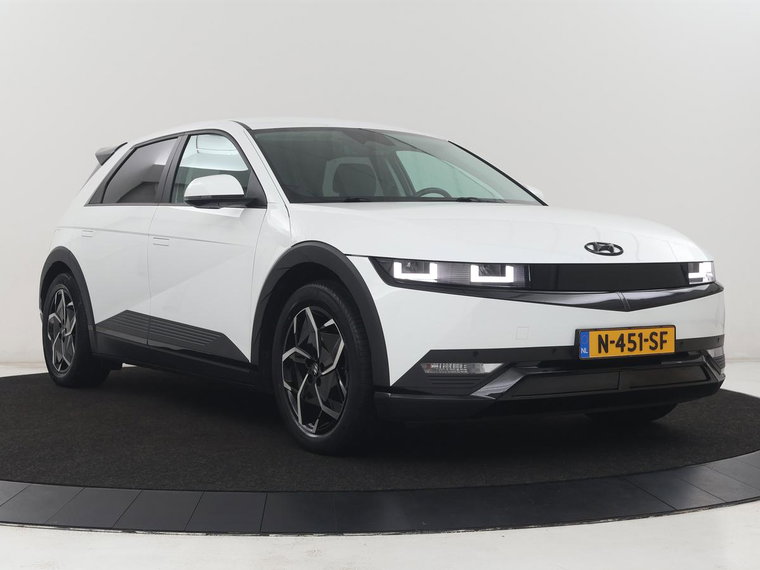 Vehicle Image 43