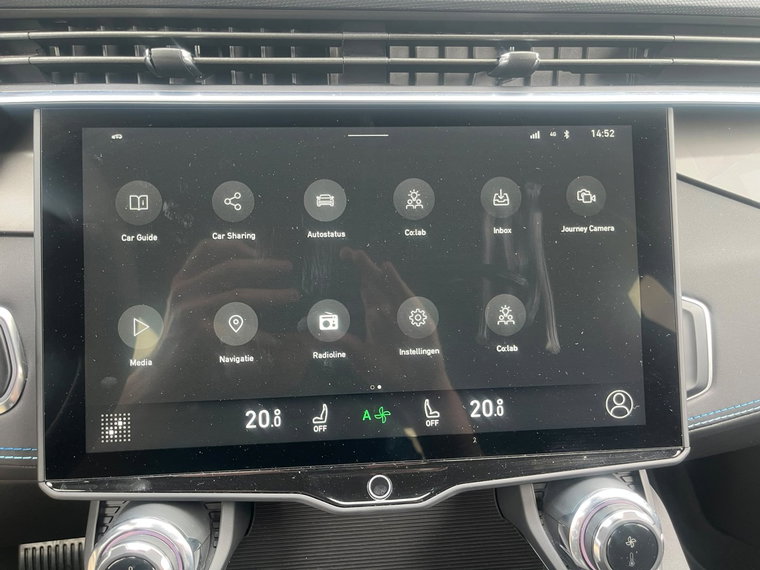 Vehicle Image 21