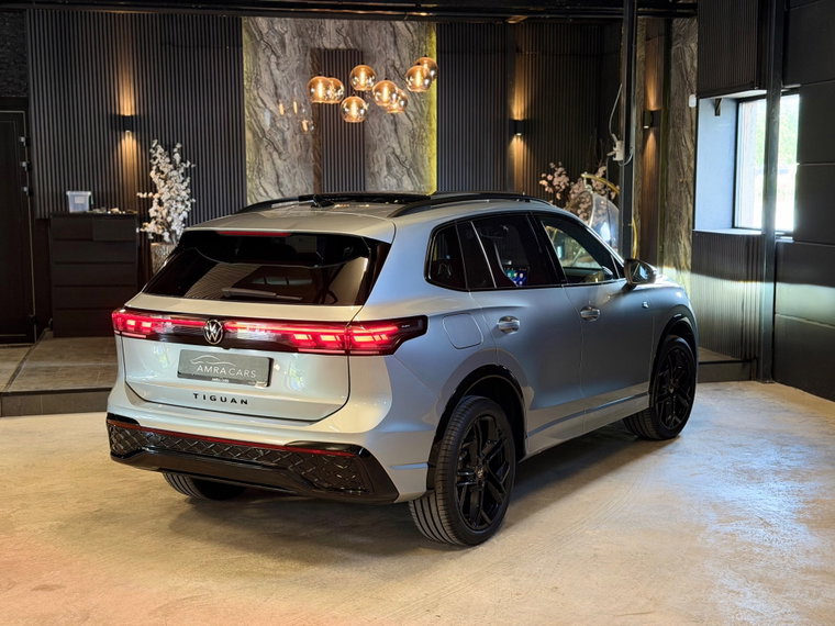 Vehicle Image 40