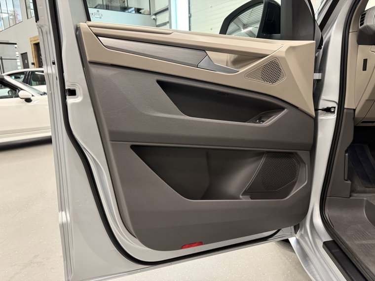 Vehicle Image 39