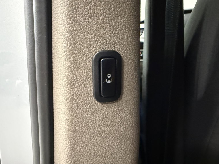 Vehicle Image 41