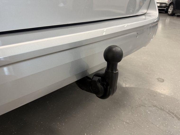 Vehicle Image 60