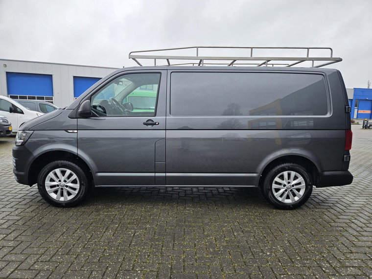 Vehicle Image 28