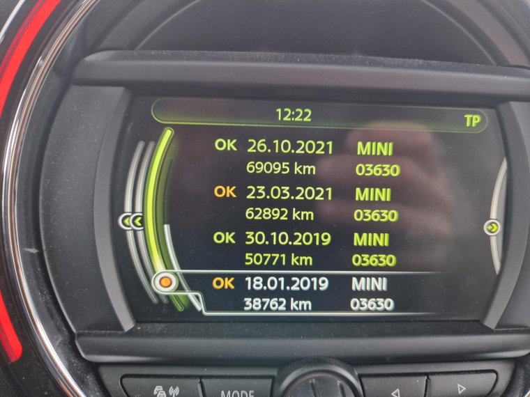 Vehicle Image 22