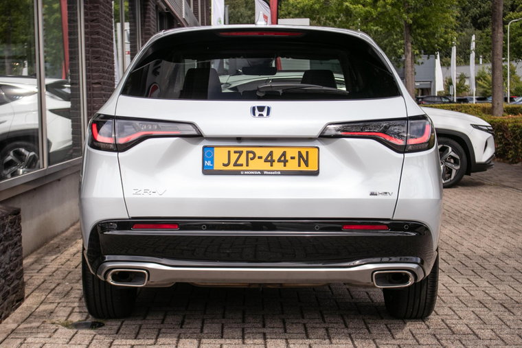 Vehicle Image 13