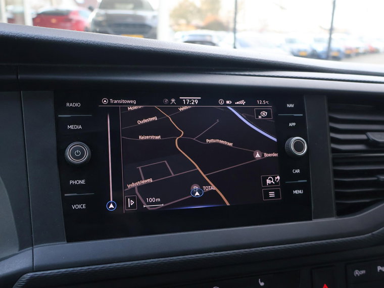 Vehicle Image 22