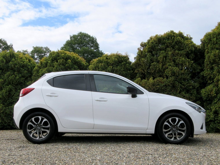 Vehicle Image 13