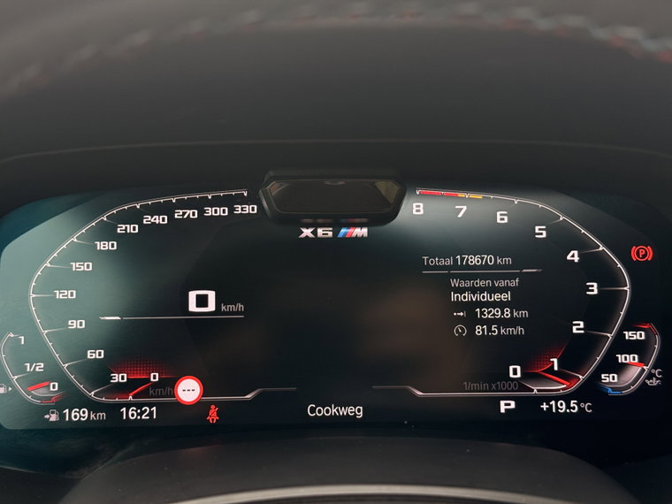 Vehicle Image 36