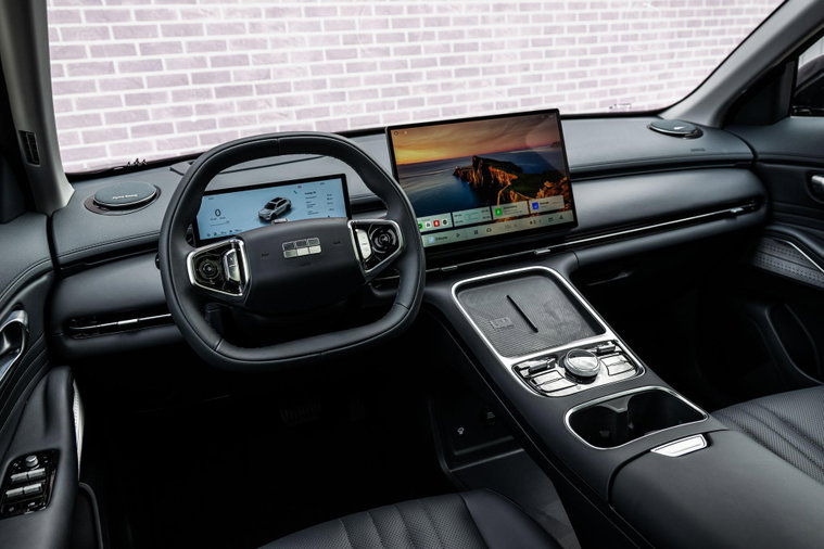 Vehicle Image 11