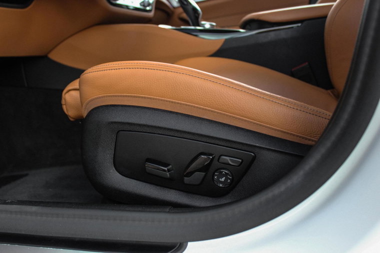 Vehicle Image 45