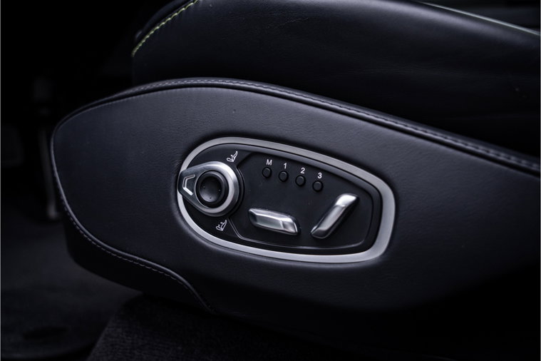 Vehicle Image 30