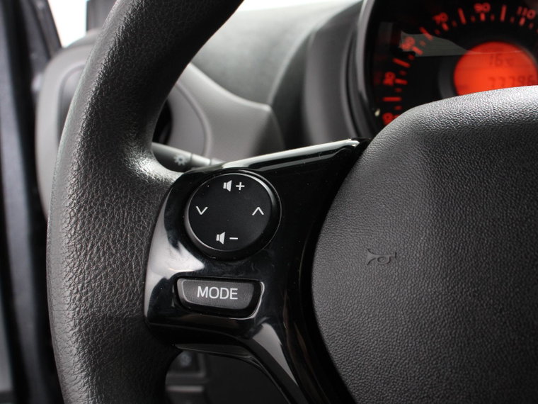 Vehicle Image 22