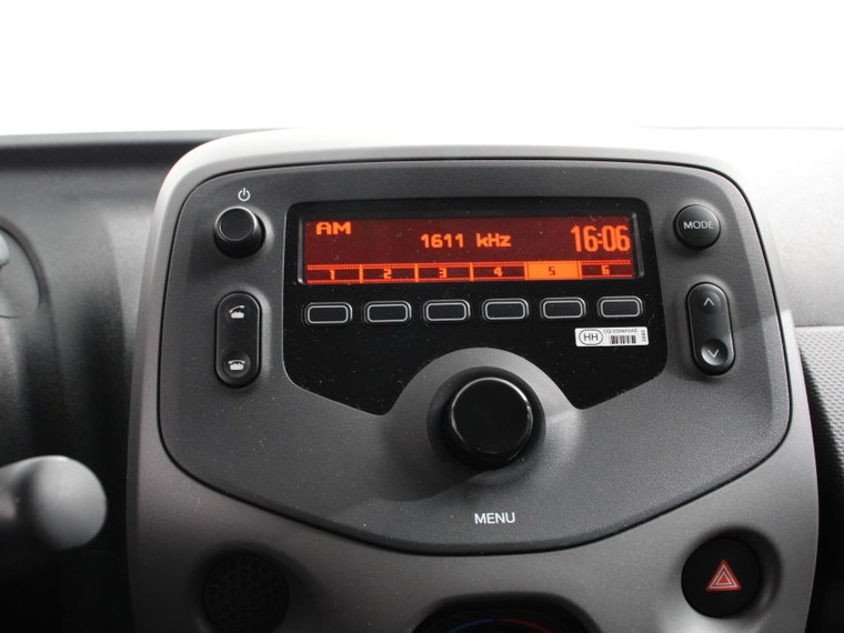 Vehicle Image 26