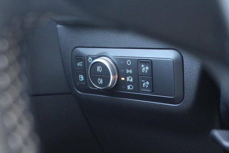 Vehicle Image 19