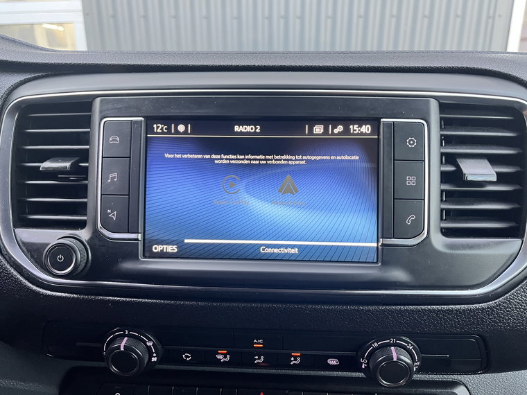 Vehicle Image 38