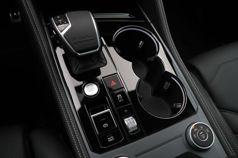 Vehicle Image 35