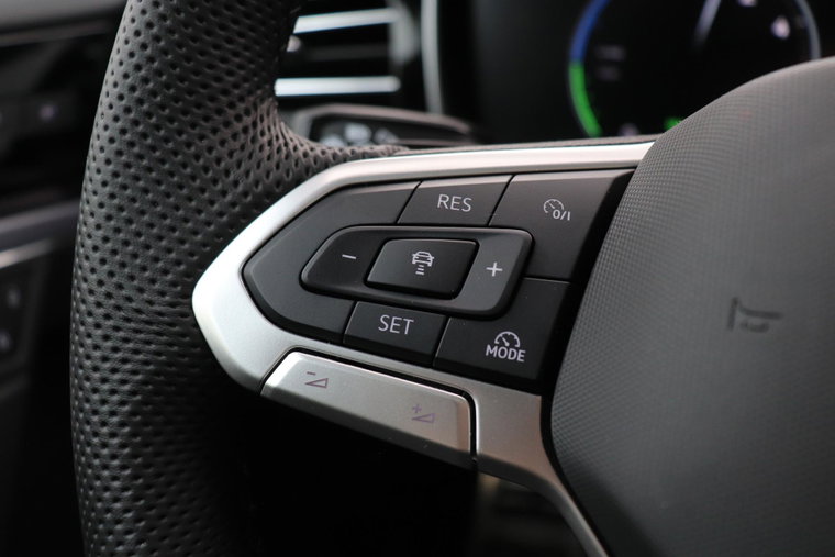 Vehicle Image 38