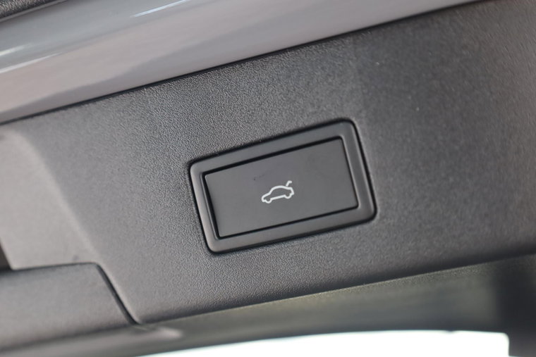 Vehicle Image 39