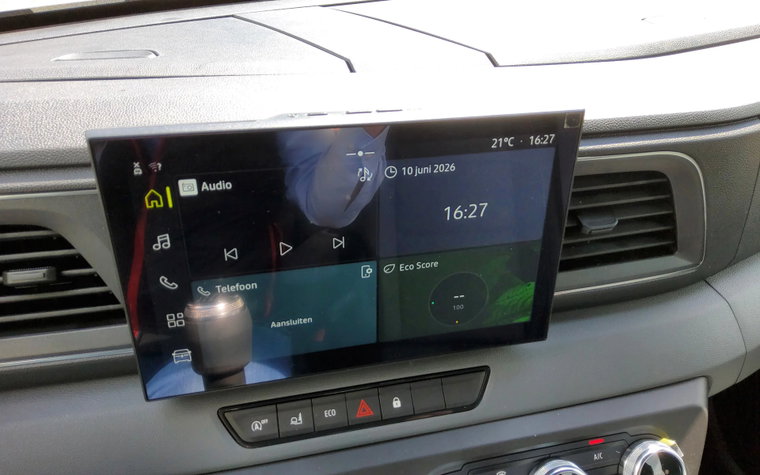 Vehicle Image 19