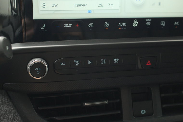 Vehicle Image 35