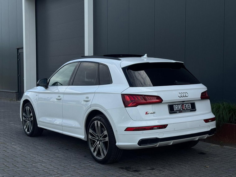 Vehicle Image 33