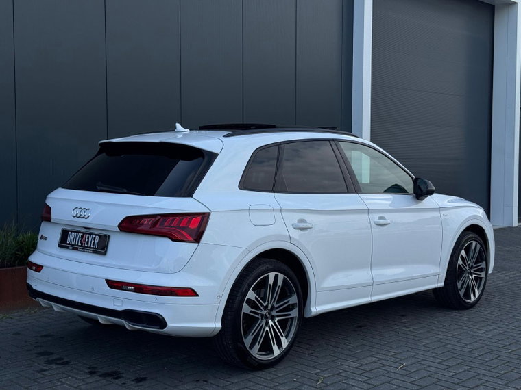 Vehicle Image 37