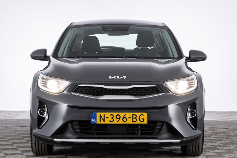 Vehicle Image 21