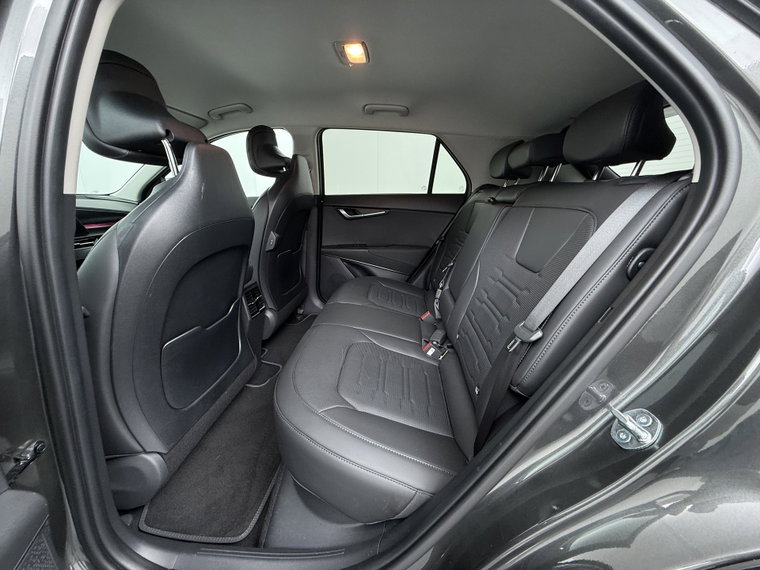 Vehicle Image 33