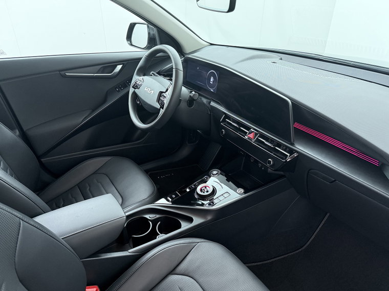 Vehicle Image 39