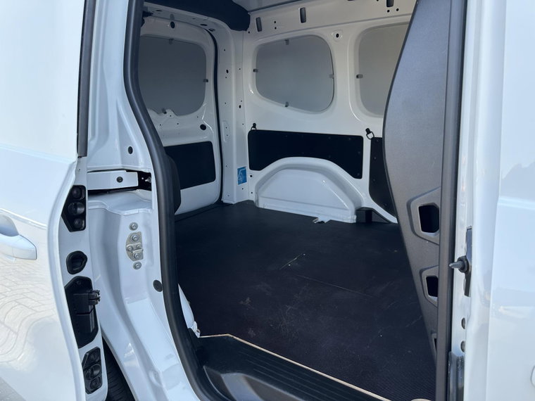 Vehicle Image 26