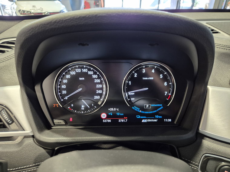 Vehicle Image 38