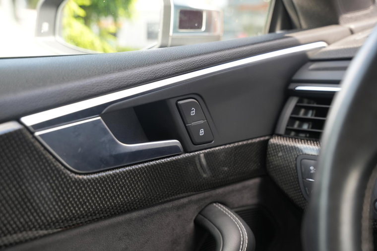 Vehicle Image 40