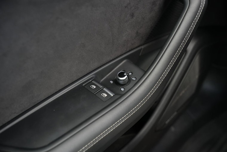 Vehicle Image 41