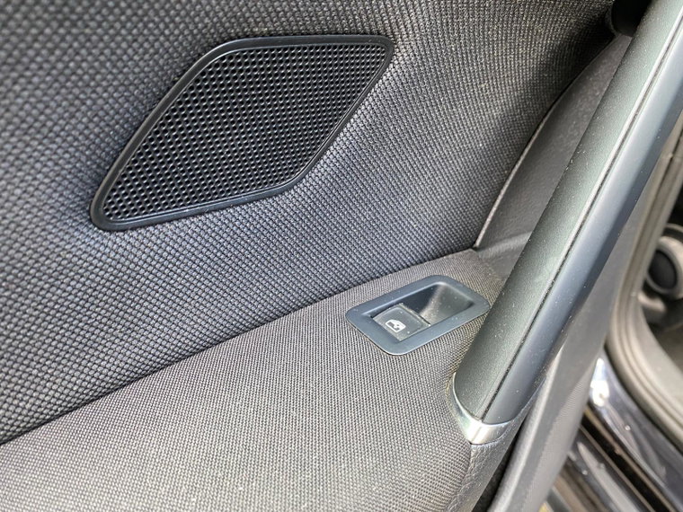 Vehicle Image 38