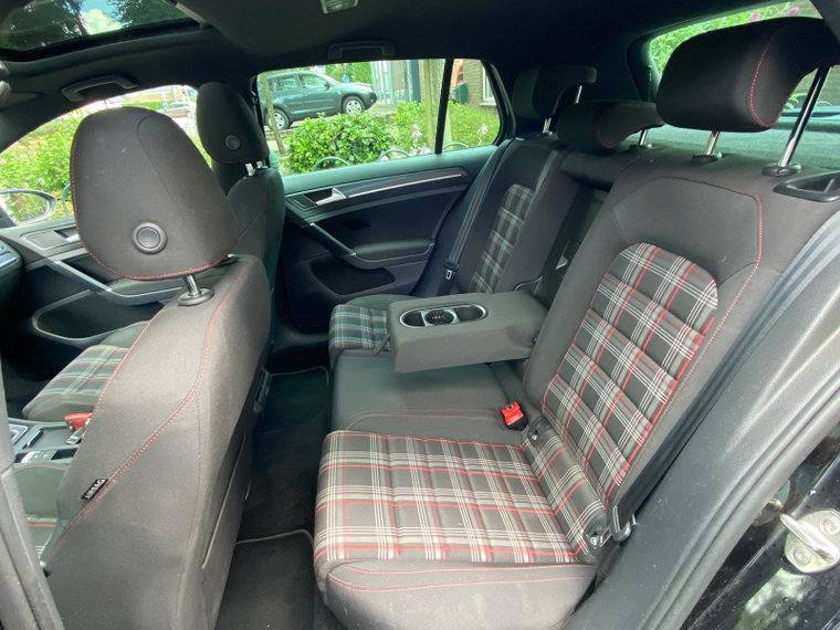Vehicle Image 40