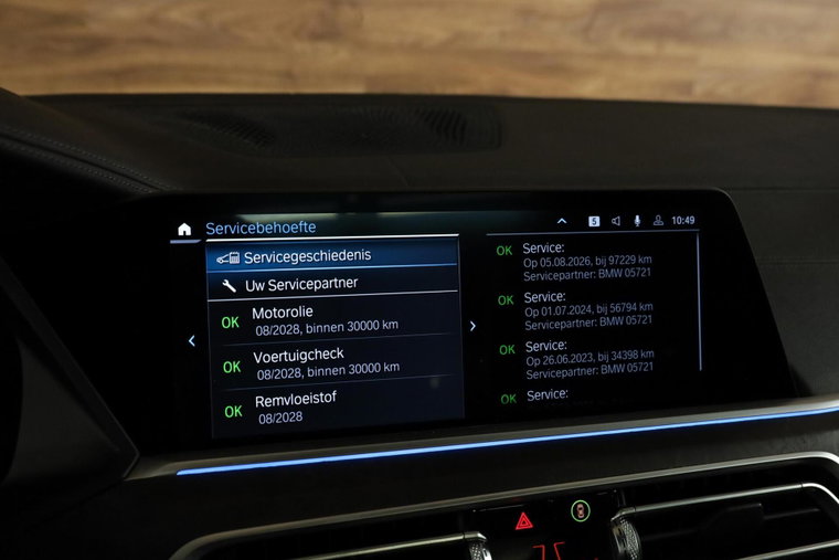 Vehicle Image 35