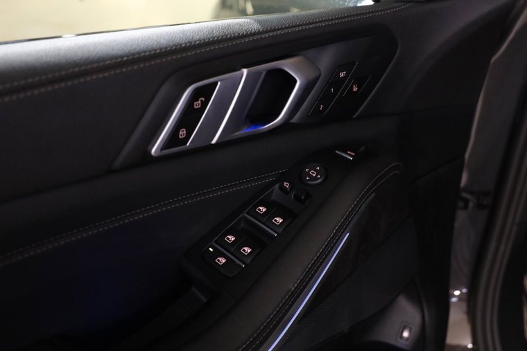 Vehicle Image 40