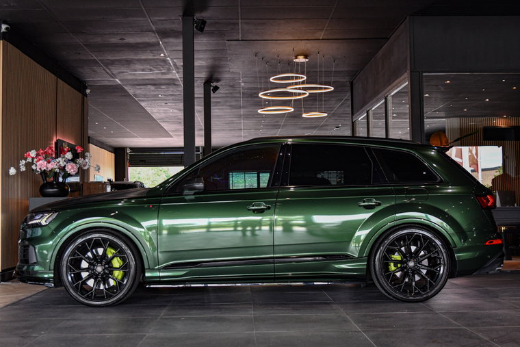 Vehicle Image 11