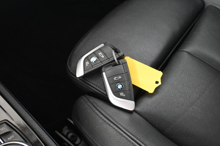 Vehicle Image 22