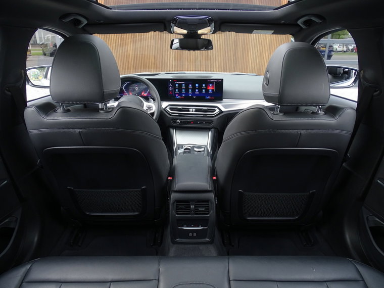 Vehicle Image 39