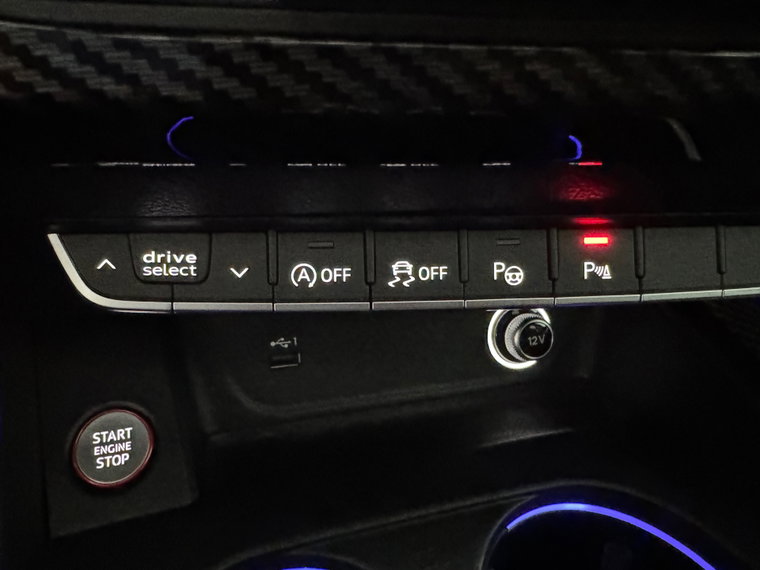 Vehicle Image 27