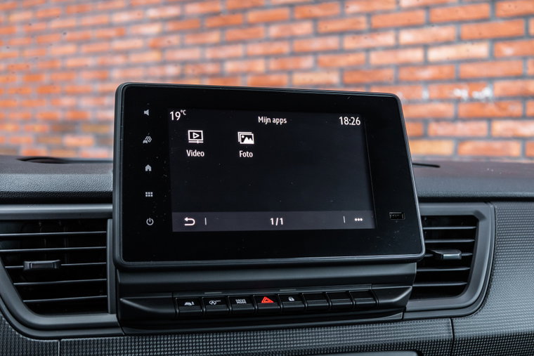 Vehicle Image 28