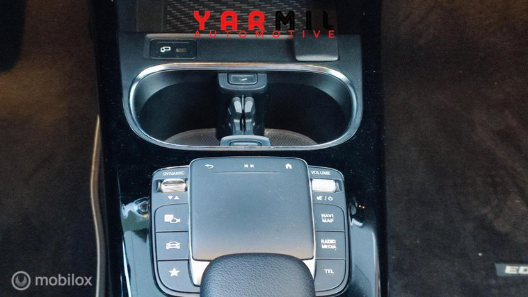 Vehicle Image 28