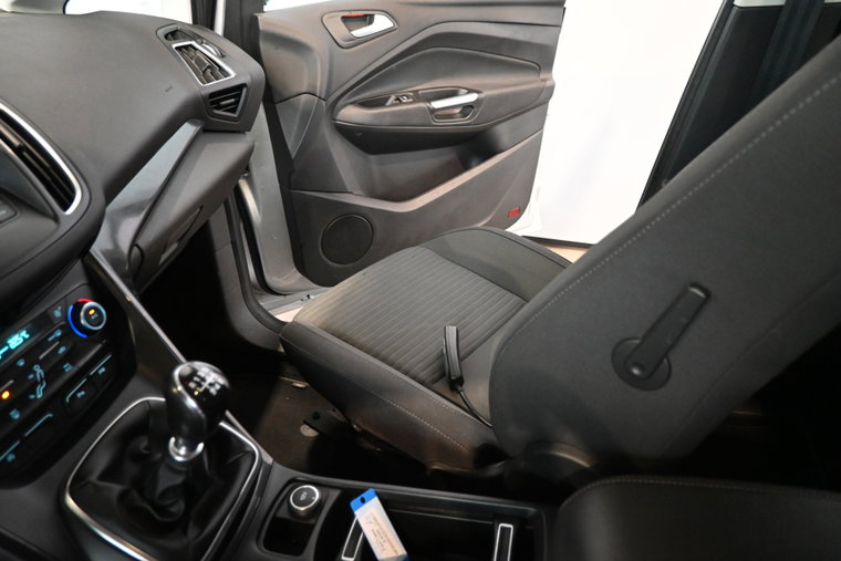 Vehicle Image 19
