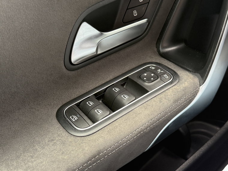 Vehicle Image 47
