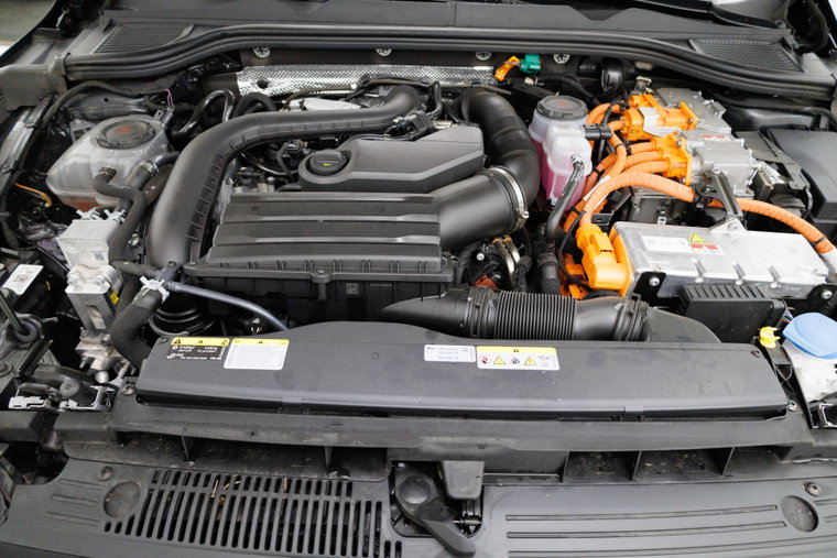 Vehicle Image 15