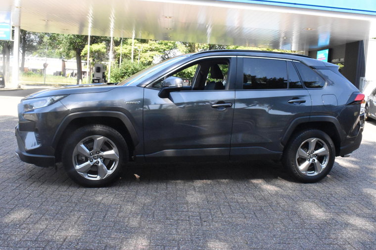 Vehicle Image 11